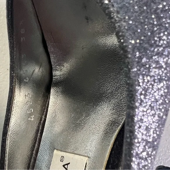 Dolce & Gabbana Silver Glitter round toe pumps! - Picture 13 of 17